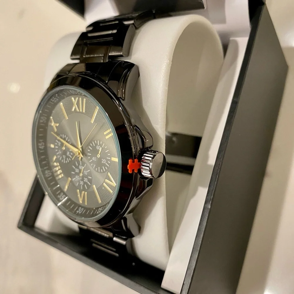 New - Stylish Men’s Watch